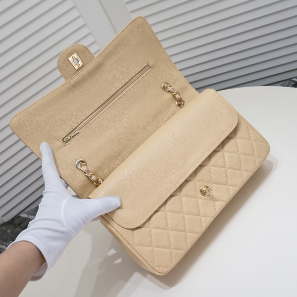 シャネルバッグ素材ディテール